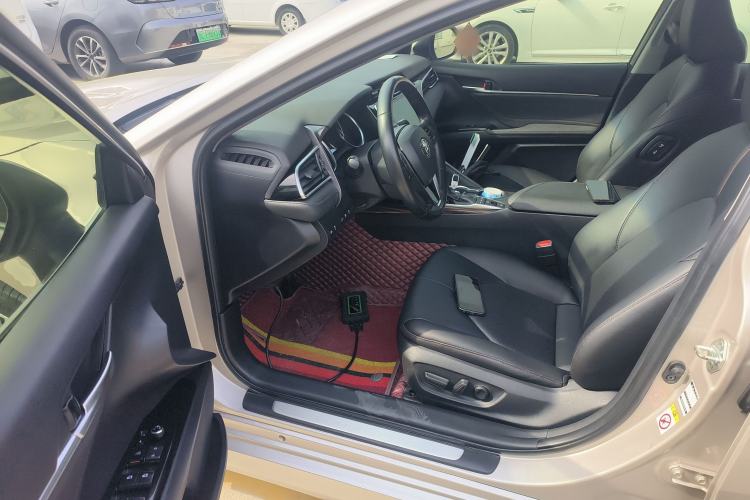 Used Toyota Camry 2018 2.5G Luxury Edition Driver Seat