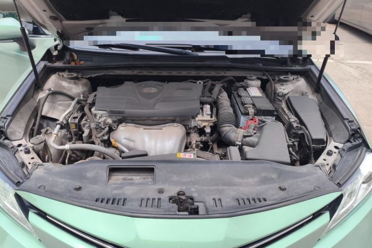 Used Toyota Camry 2018 2.0G Luxury Edition Engine Bay