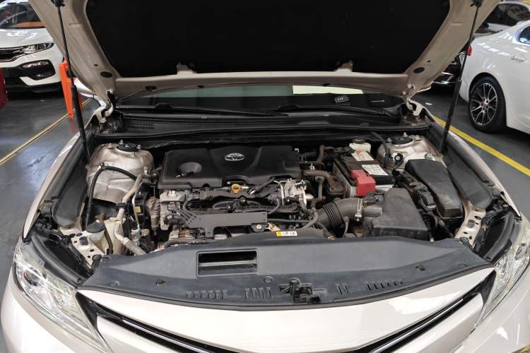 Used Toyota Camry 2018 2.5G Luxury Edition Engine Bay