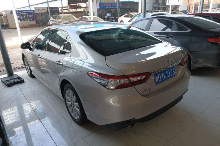 Used Toyota Camry 2018 2.0G Luxury Edition Exterior 2