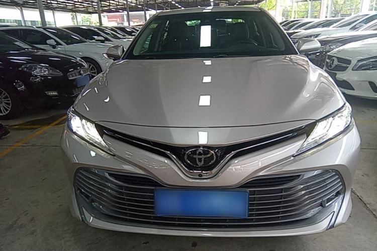 Used Toyota Camry 2018 2.0G Luxury Edition Front