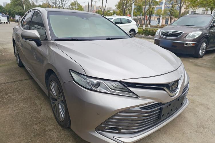 Used Toyota Camry 2018 2.5Q Flagship Edition Front Right 45 Deg