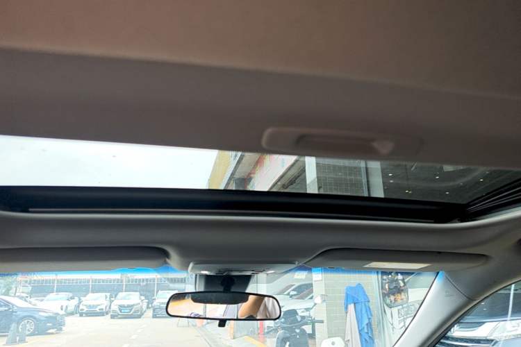Used Toyota Camry 2018 2.0G Luxury Edition Headliner