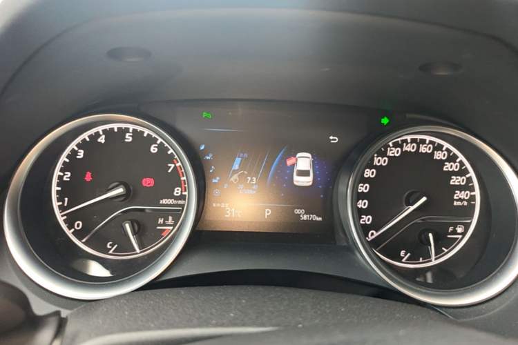 Used Toyota Camry 2018 2.0G Luxury Edition Instrument Cluster