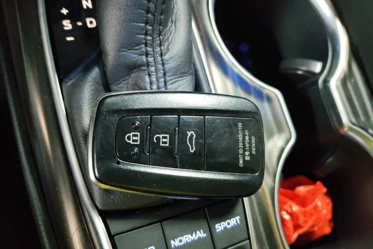 Used Toyota Camry 2018 2.5G Luxury Edition Interior 1