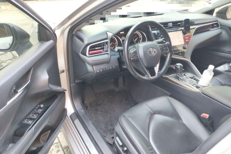 Used Toyota Camry 2018 2.5G Luxury Edition Interior 3