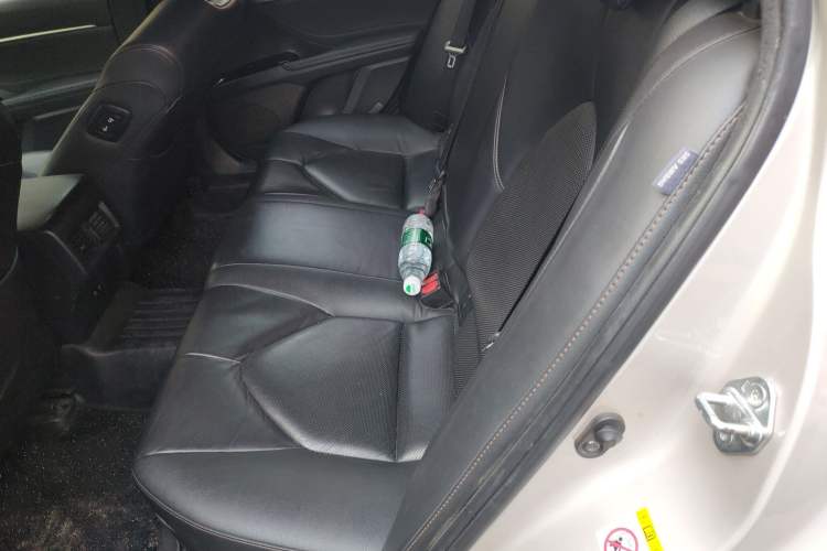 Used Toyota Camry 2018 2.5G Luxury Edition Interior 4