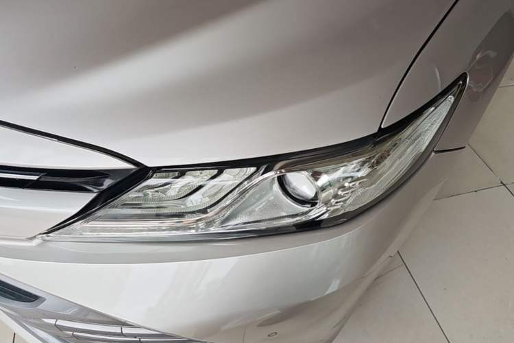 Used Toyota Camry 2018 2.5G Luxury Edition Left Front Headlight