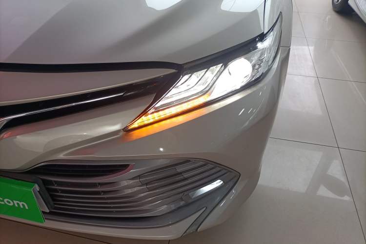 Used Toyota Camry 2018 2.5G Luxury Edition Left Front Headlight
