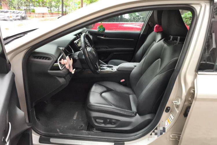 Used Toyota Camry 2018 2.0G Luxury Edition Left Front Seat