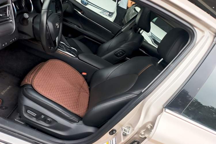 Used Toyota Camry 2018 2.0G Luxury Edition Left Front Seat