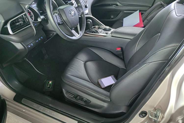 Used Toyota Camry 2018 2.5G Luxury Edition Left Front Seat