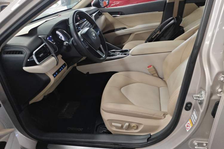 Used Toyota Camry 2018 2.5G Luxury Edition Left Front Seat