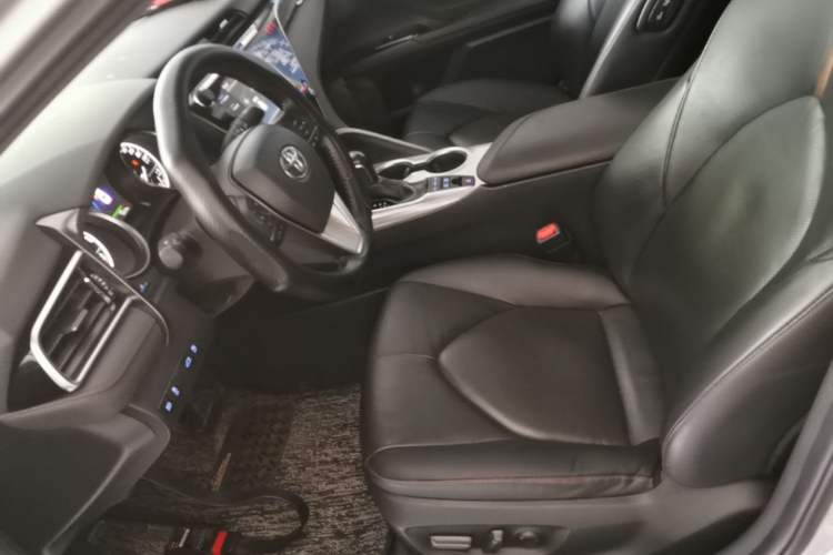 Used Toyota Camry 2018 Dual-Engine 2.5 HG Luxury Edition Left Front Seat
