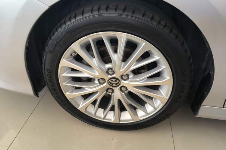 Used Toyota Camry 2018 2.5G Luxury Edition Left Front Wheel Hub