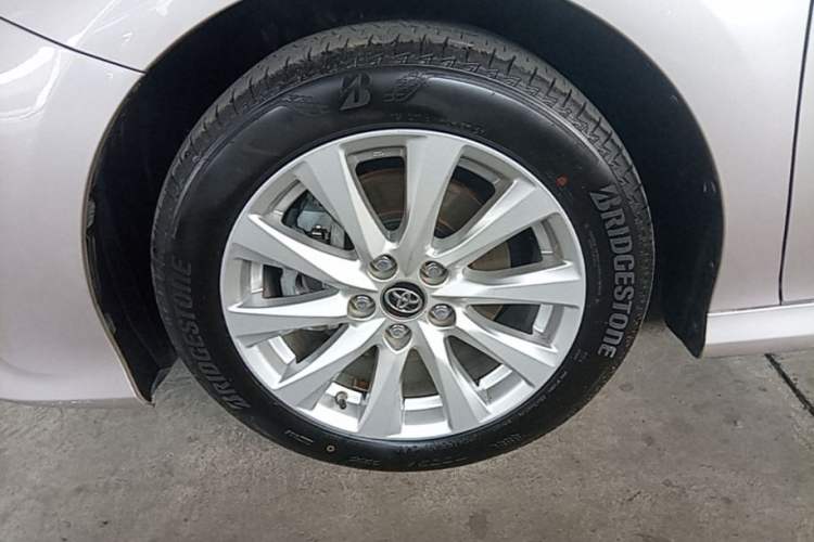 Used Toyota Camry 2018 2.0G Luxury Edition Left Front Wheel Hub