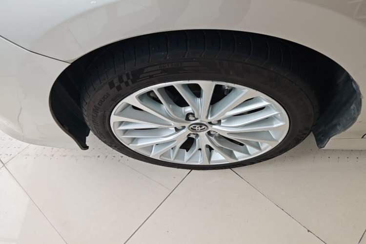 Used Toyota Camry 2018 2.5G Luxury Edition Left Front Wheel Hub
