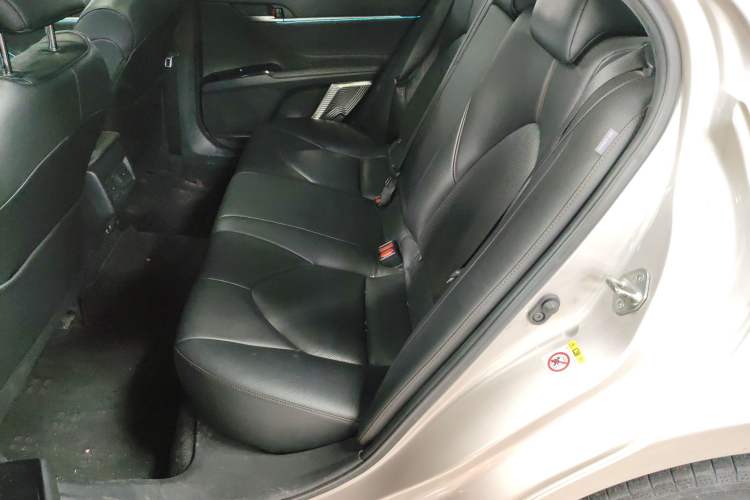 Used Toyota Camry 2018 2.5G Luxury Edition Left Rear Seat