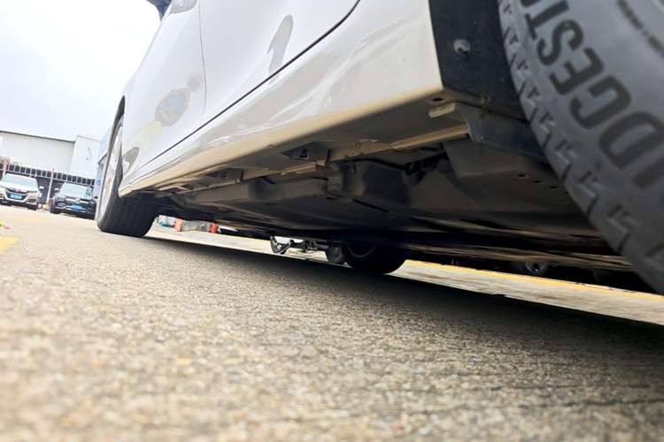 Used Toyota Camry 2018 2.0G Luxury Edition Left Side Sill