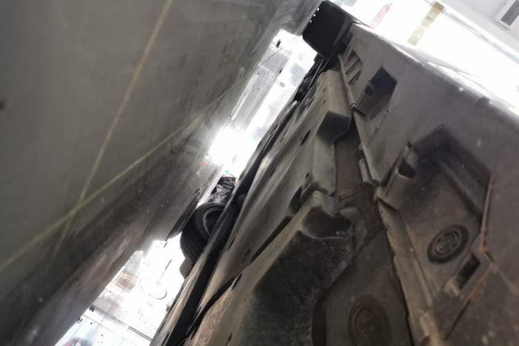 Used Toyota Camry 2018 Dual-Engine 2.5 HG Luxury Edition Left Side Sill