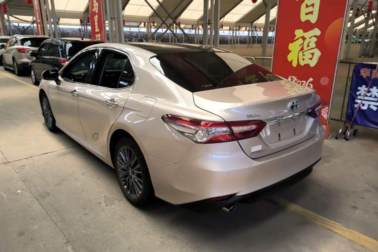 Used Toyota Camry 2018 Dual-Engine 2.5 HG Luxury Edition Rear Left 45 Deg
