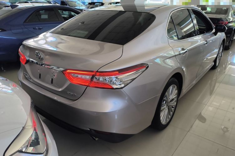 Used Toyota Camry 2018 2.5G Luxury Edition Rear Right 45 Deg