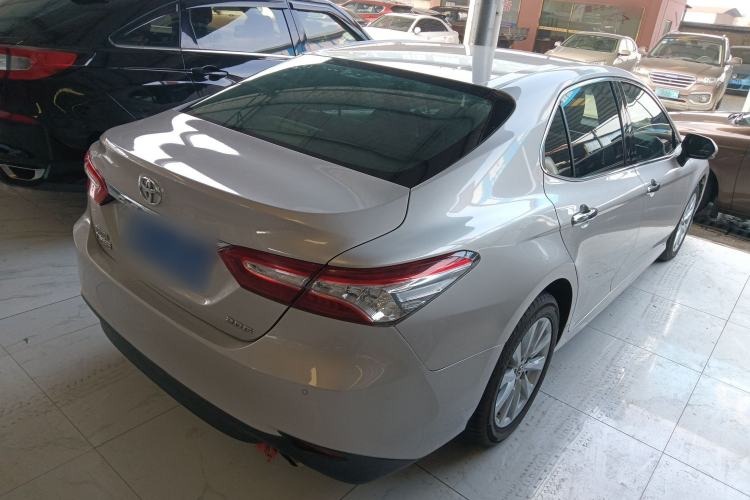 Used Toyota Camry 2018 2.0G Luxury Edition Rear Right 45 Deg
