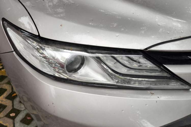 Used Toyota Camry 2018 2.0G Luxury Edition Right Front Headlight