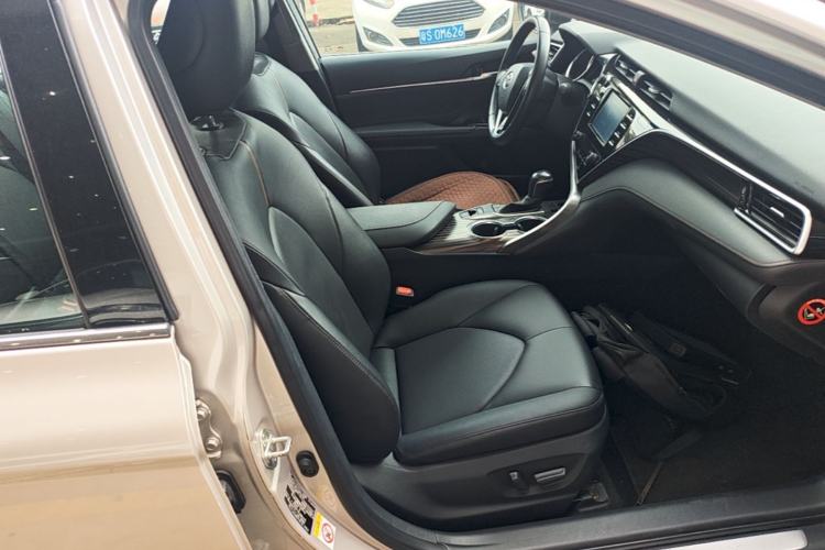 Used Toyota Camry 2018 2.0G Luxury Edition Right Front Seat