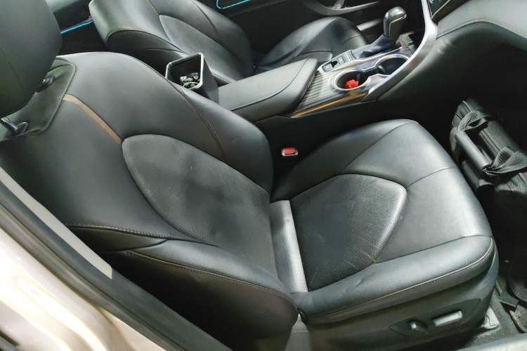 Used Toyota Camry 2018 2.5G Luxury Edition Right Front Seat