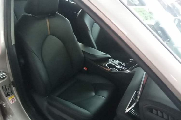 Used Toyota Camry 2018 2.0G Luxury Edition Right Front Seat