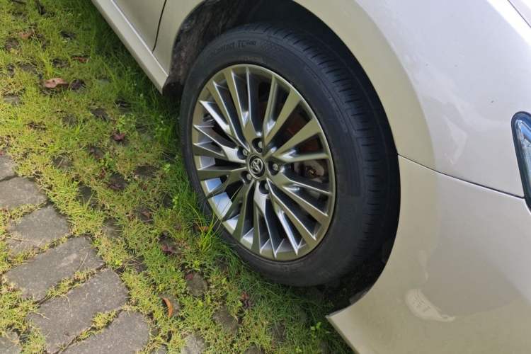 Used Toyota Camry 2018 Dual-Engine 2.5 HG Luxury Edition Right Front Wheel Hub