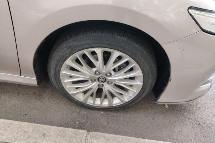 Used Toyota Camry 2018 2.5G Luxury Edition Right Front Wheel Hub