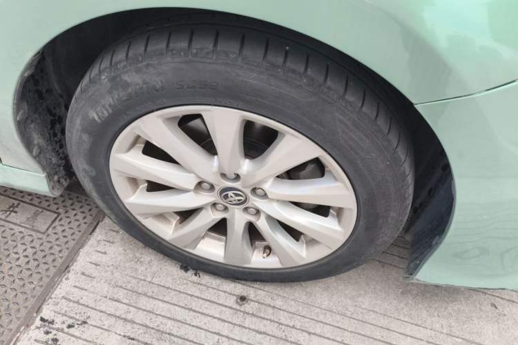 Used Toyota Camry 2018 2.0G Luxury Edition Right Front Wheel Hub