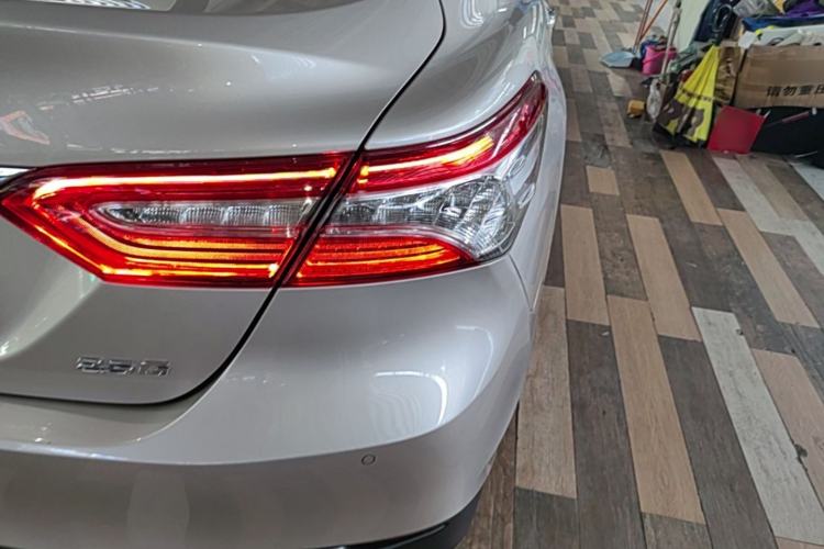 Used Toyota Camry 2018 2.5G Luxury Edition Right Rear Taillight
