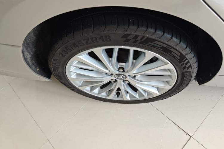 Used Toyota Camry 2018 2.5G Luxury Edition Right Rear Wheel Hub