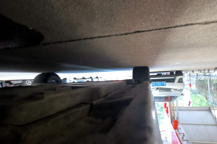 Used Toyota Camry 2018 Dual-Engine 2.5 HG Luxury Edition Right Side Sill