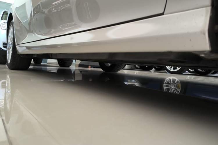 Used Toyota Camry 2018 2.5G Luxury Edition Right Side Sill