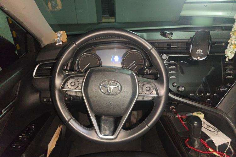 Used Toyota Camry 2018 2.5G Luxury Edition Steering Wheel