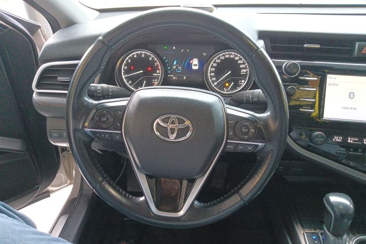 Used Toyota Camry 2018 2.0G Luxury Edition Steering Wheel
