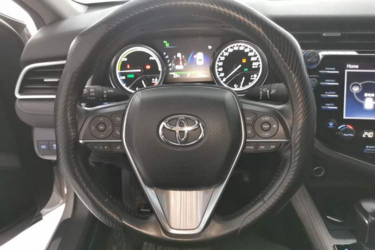 Used Toyota Camry 2018 Dual-Engine 2.5 HG Luxury Edition Steering Wheel