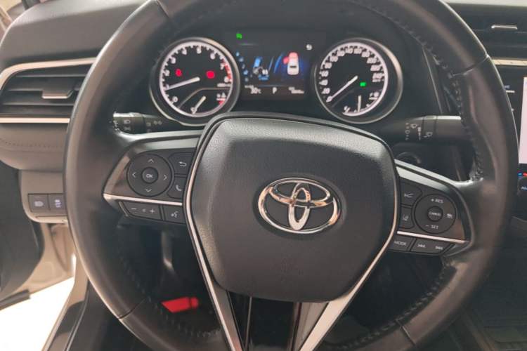 Used Toyota Camry 2018 2.5G Luxury Edition Steering Wheel