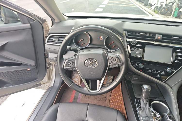 Used Toyota Camry 2018 2.5S Fēngshàng Edition Steering Wheel