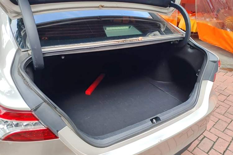 Used Toyota Camry 2018 2.5G Luxury Edition Trunk