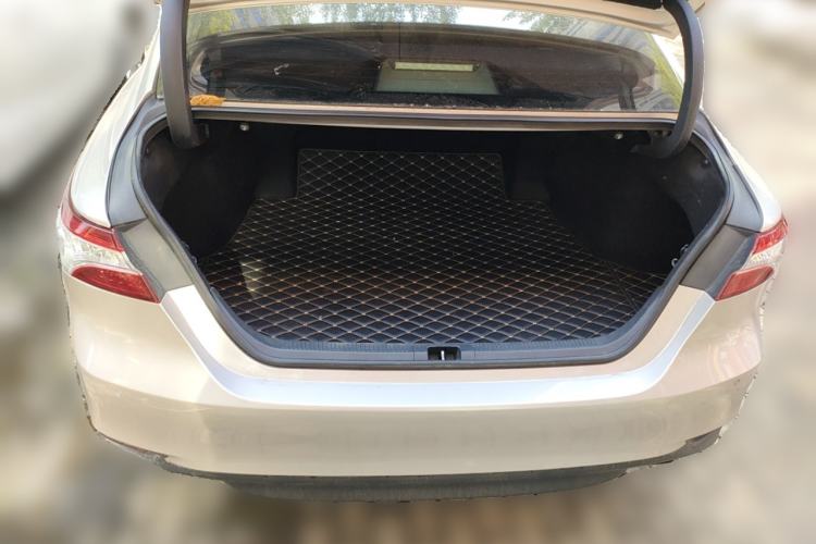 Used Toyota Camry 2018 2.5G Luxury Edition Trunk