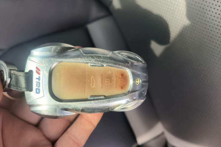 Used Toyota Camry 2018 2.5G Luxury Edition Vehicle Key