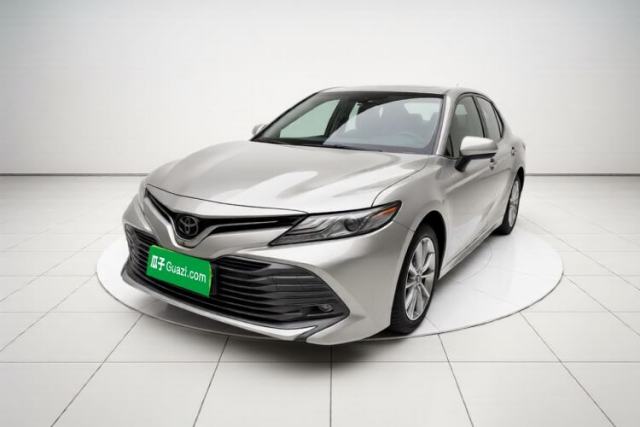 Ojetý Toyota Camry 2018 2.0G Luxury Edition
