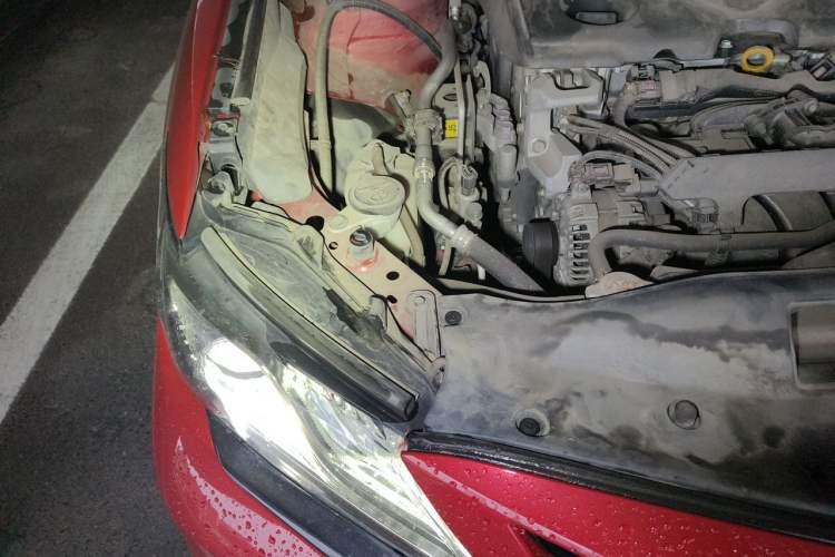 Used Toyota Camry 2018 2.5S Fēngshàng Edition Engine Bay Right