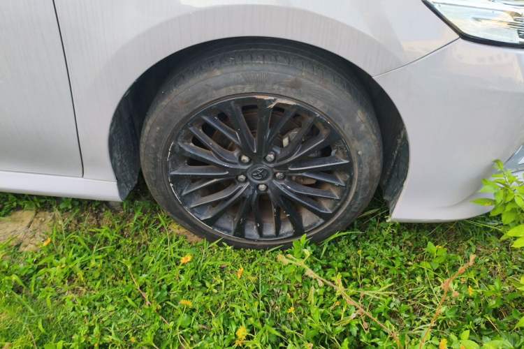 Used Toyota Camry 2018 2.5G Luxury Edition Right Front Wheel Hub