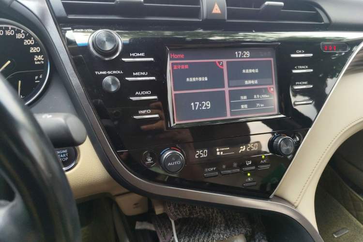 Used Toyota Camry 2018 2.0G Luxury Edition Audio And AC Panel
